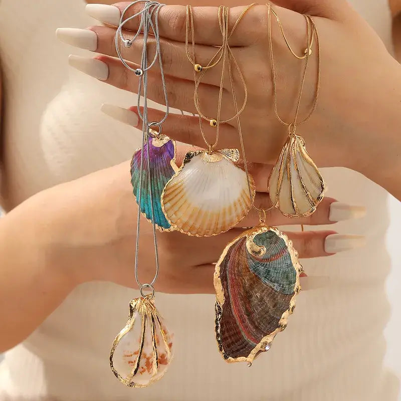 Shell Pendant Necklace with Snake Chain – Gold or Silver