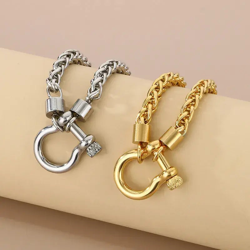 Rope Bracelet with Buckle in Silver or Gold