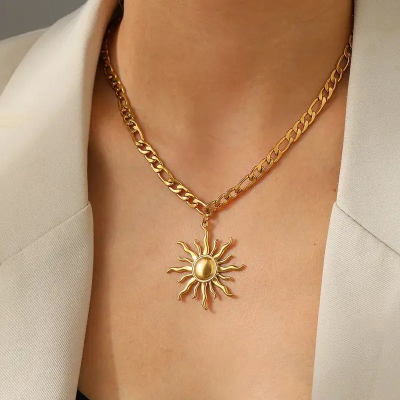 18K Gold Sun Pendant Necklace Waterproof Stainless Steel