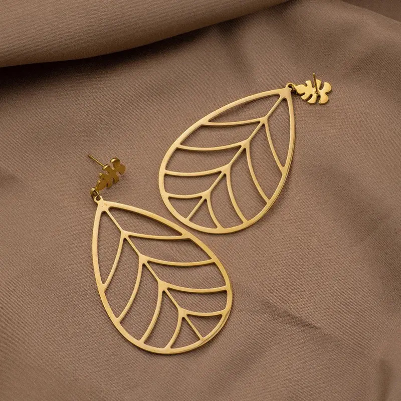 18K Gold Leaf Stud Earrings – Stainless Steel