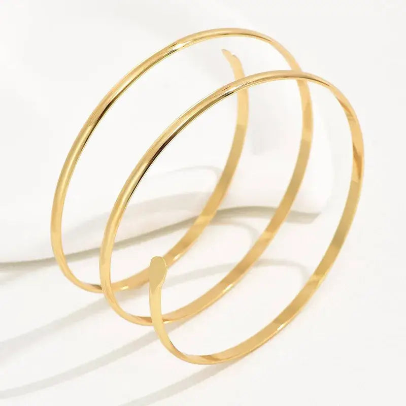 Arm Wrist Bracelet Jewelry in Gold and Silver