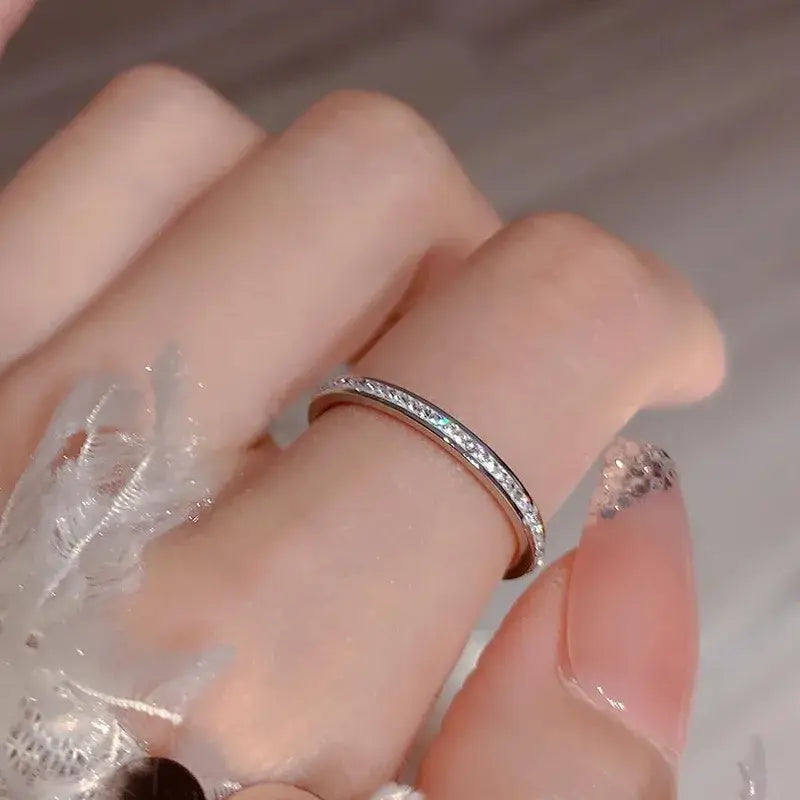 Starburst Dainty Ring – Titanium Steel Diamond Band