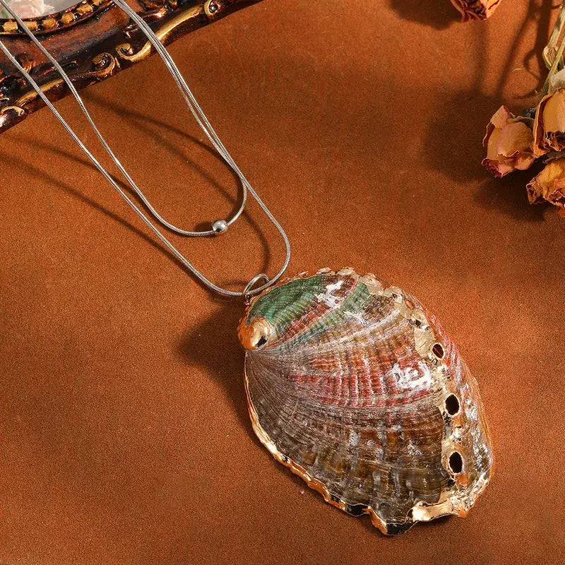 Shell Pendant Necklace with Snake Chain – Gold or Silver