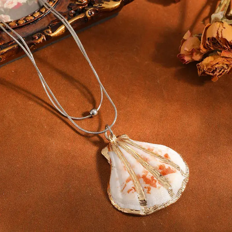 Shell Pendant Necklace with Snake Chain – Gold or Silver