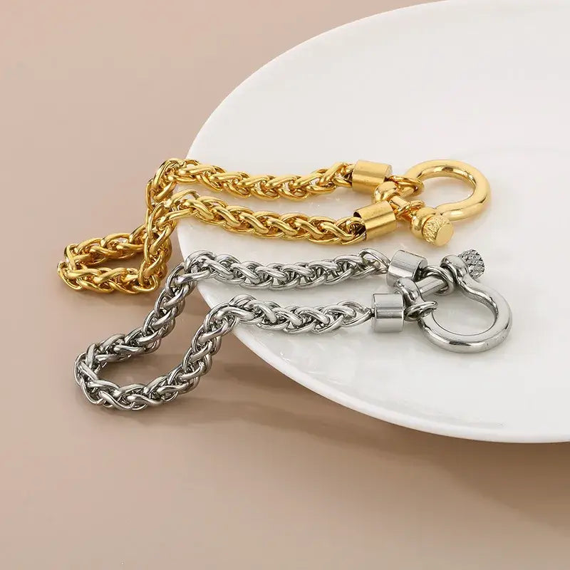 Rope Bracelet with Buckle in Silver or Gold
